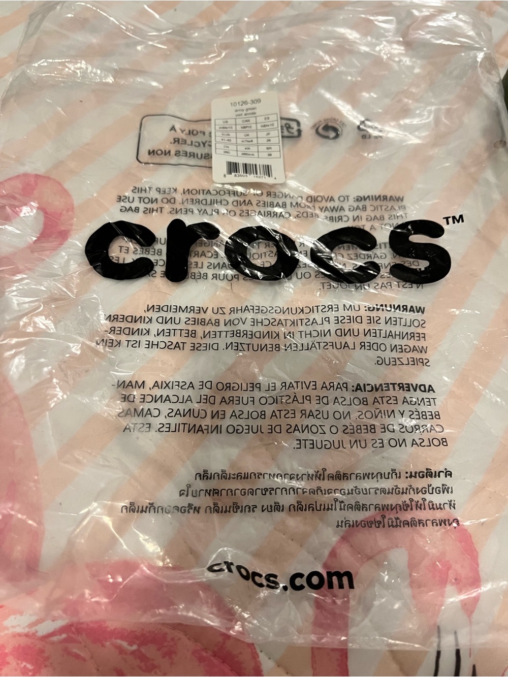 Classic Crocs NEW - Picture 5 of 9